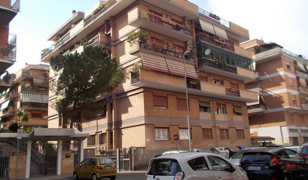 Roma Tourist House Hotel Exterior photo