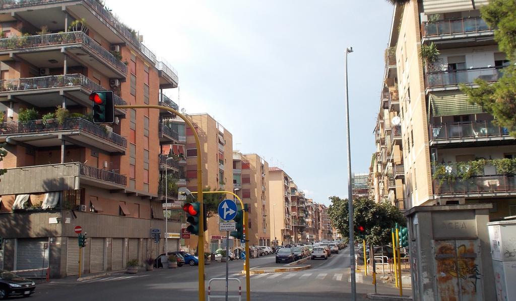 Roma Tourist House Hotel Exterior photo