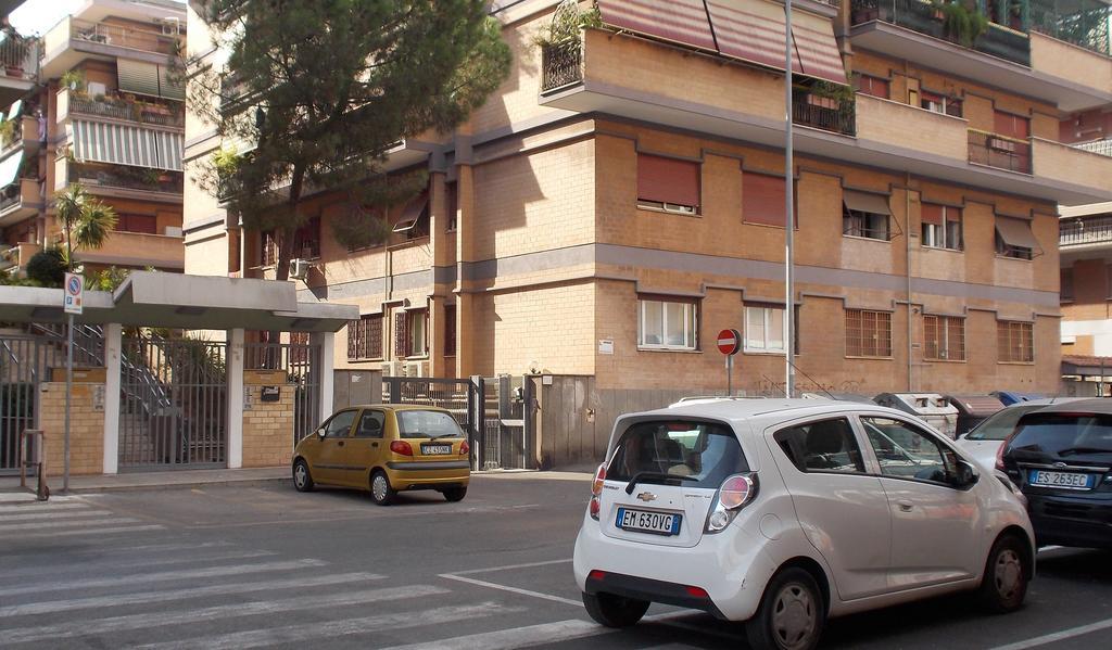 Roma Tourist House Hotel Exterior photo