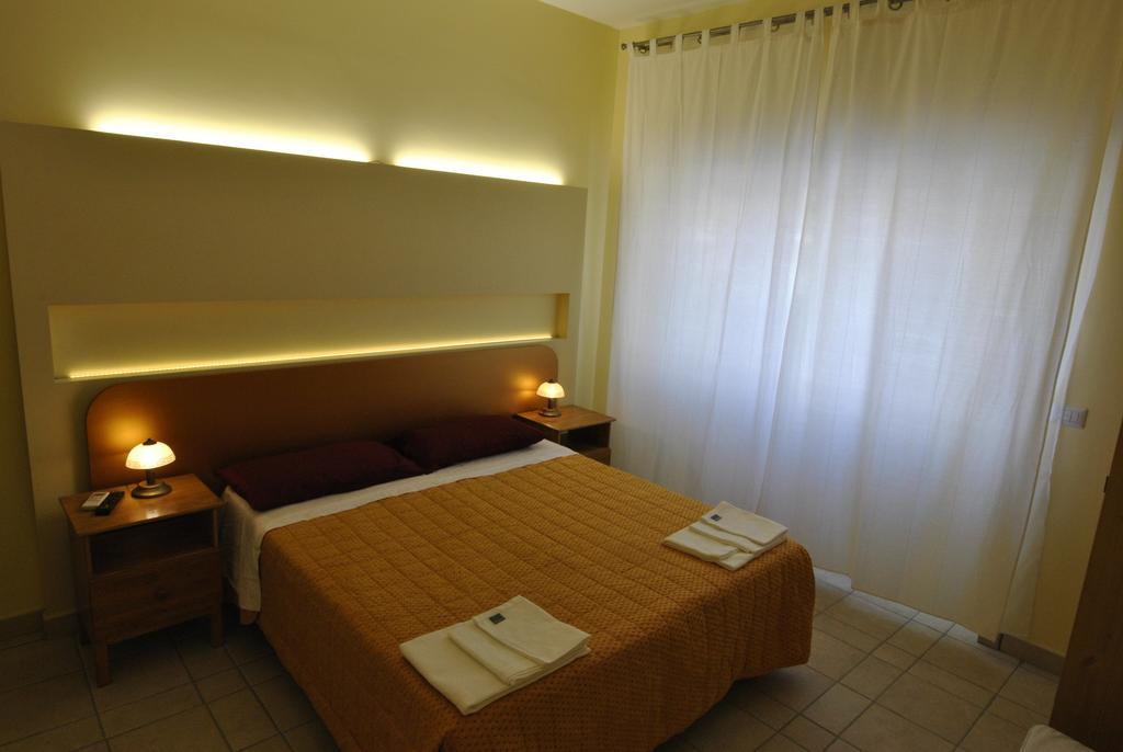 Roma Tourist House Hotel Exterior photo