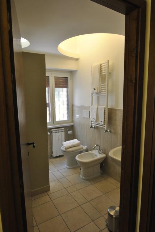 Roma Tourist House Hotel Exterior photo