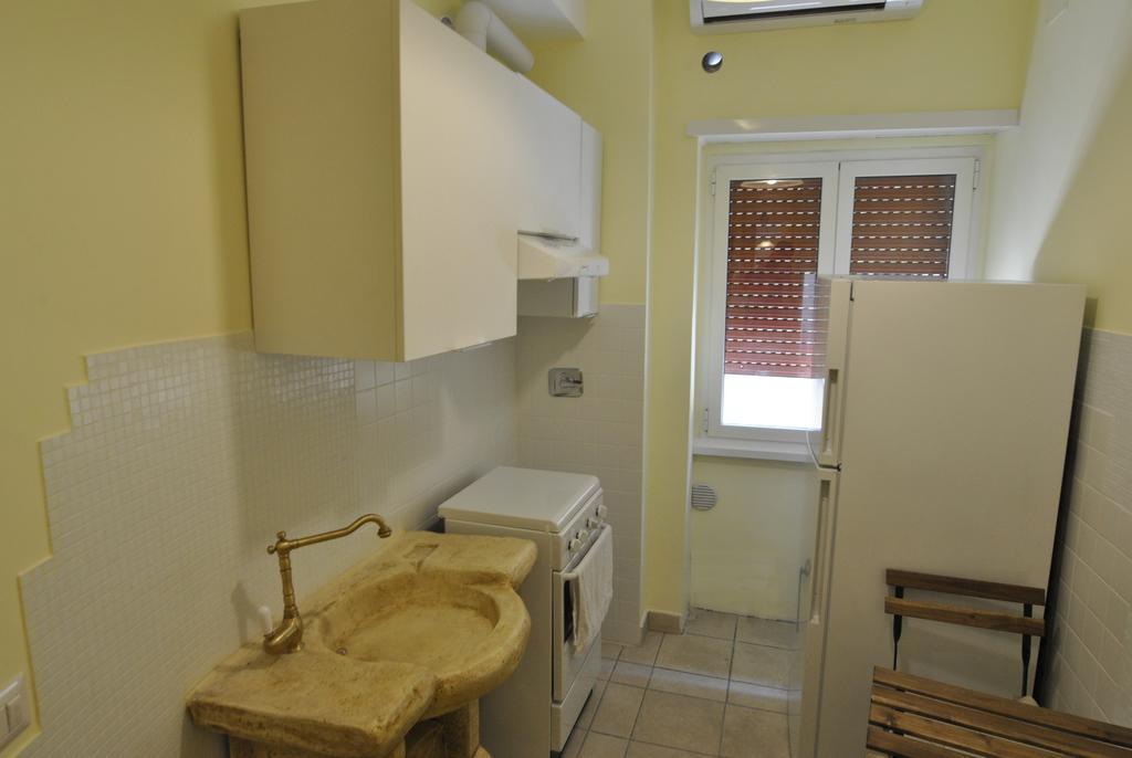 Roma Tourist House Hotel Exterior photo